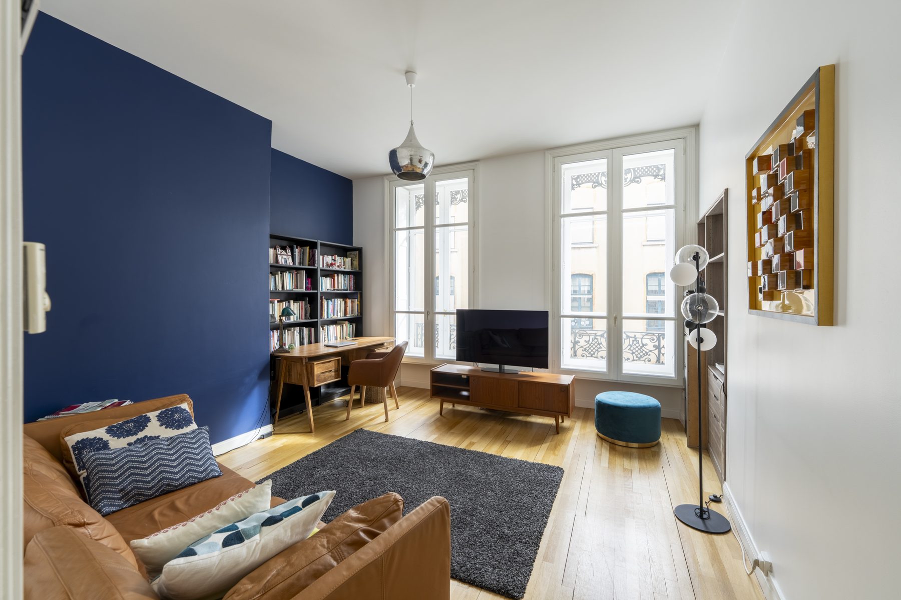 Salon et coin bureau — Lyon 2 — Bourse, Tom Devreeze, photographe immobilier Lyon
