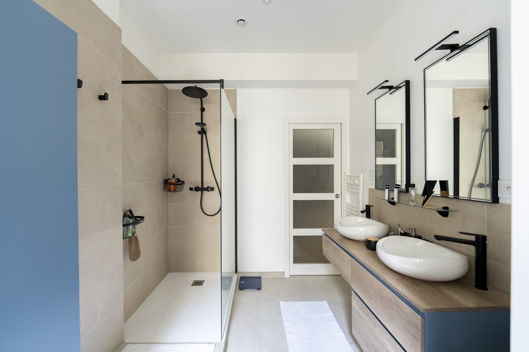 Salle de bain — Lyon 2 — Bourse, Tom Devreeze, photographe immobilier Lyon