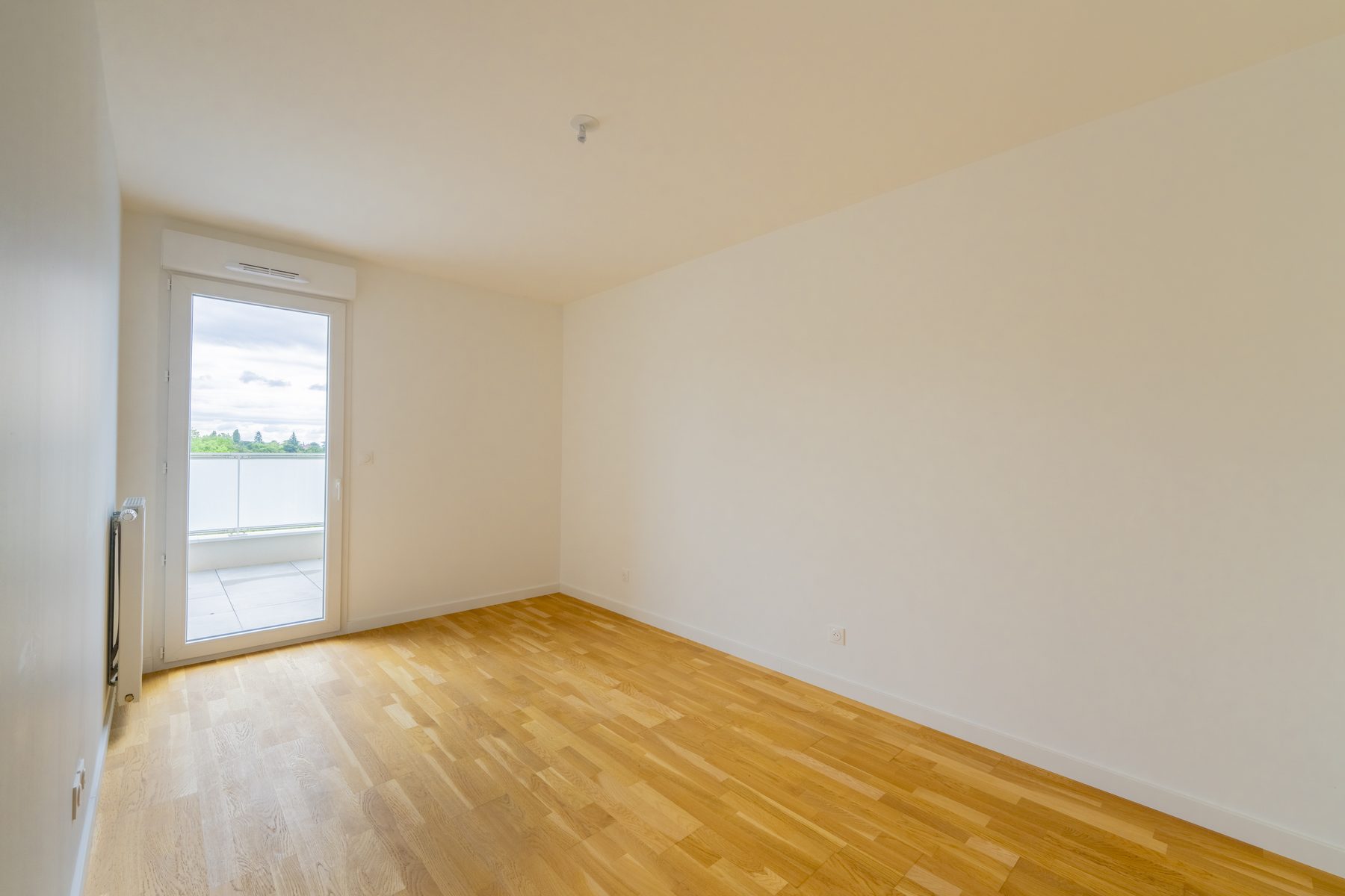 Chambre, parquet — Diagonale — Champagne, non meublé, Tom Devreeze, photographe immobilier Lyon
