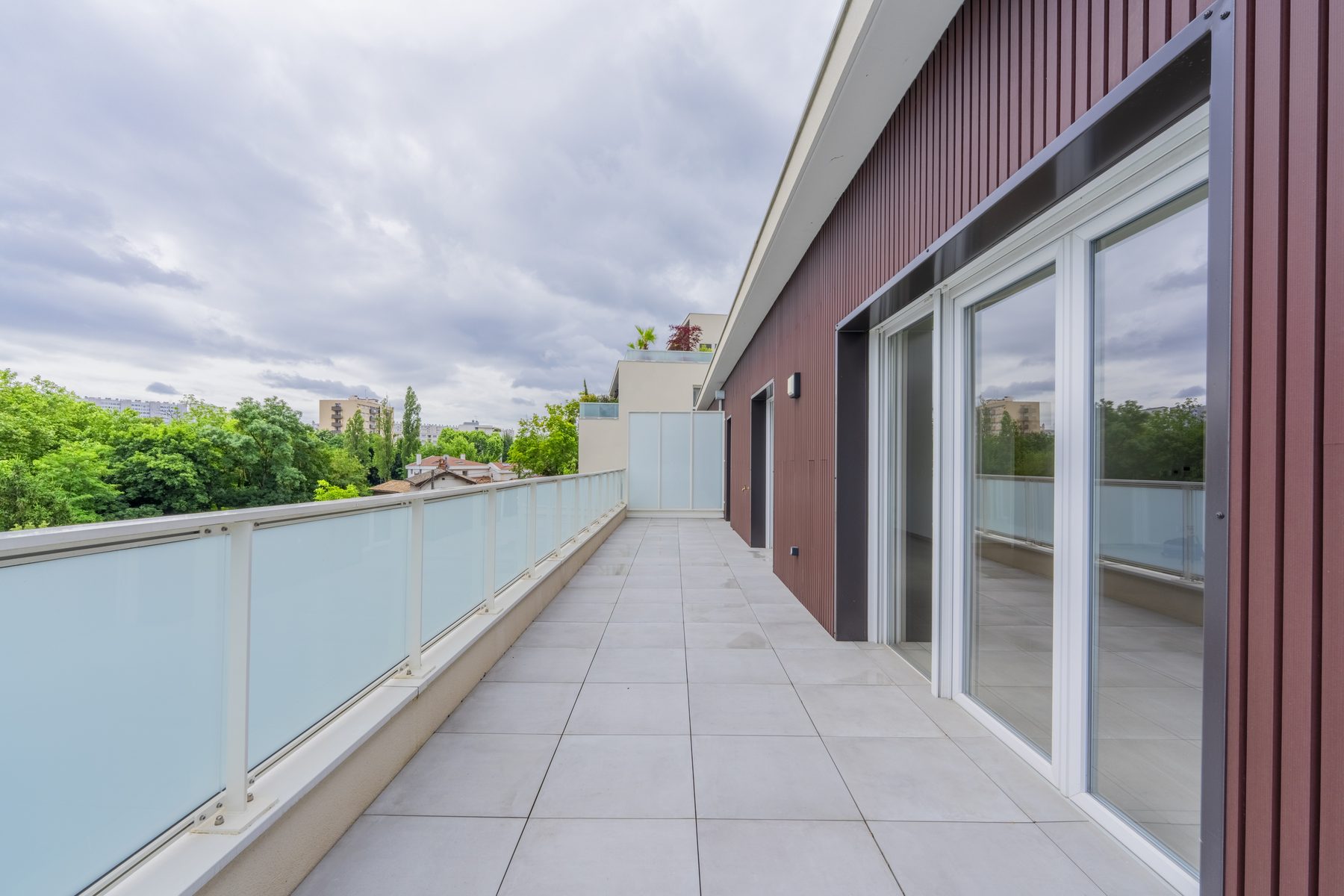 Terrasse — Diagonale — Champagne, non meublé, Tom Devreeze, photographe immobilier Lyon