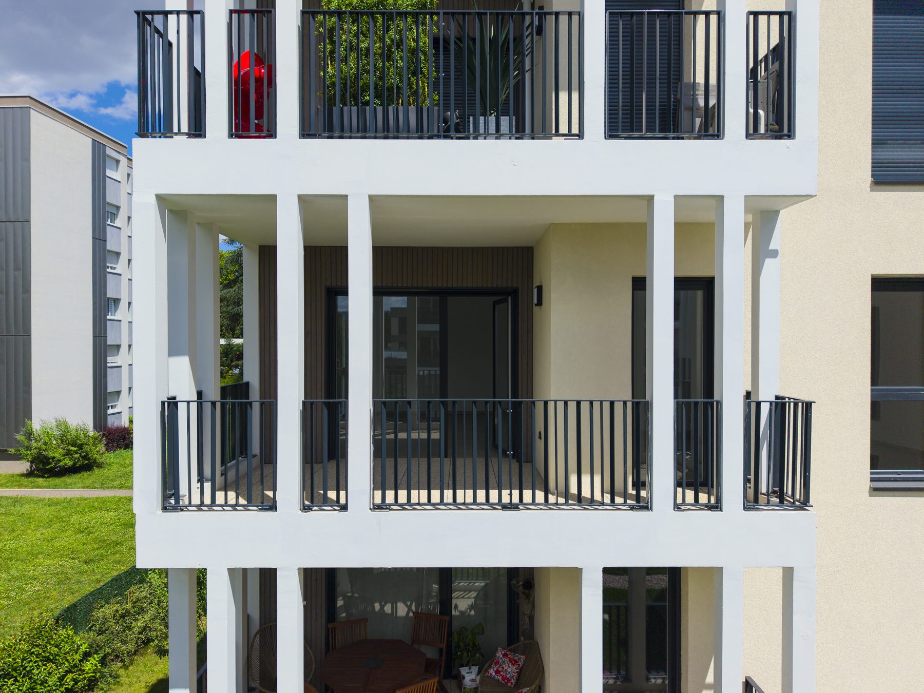 Façade, drone — Diagonale — Francheville, T3, Tom Devreeze, photographe immobilier Lyon