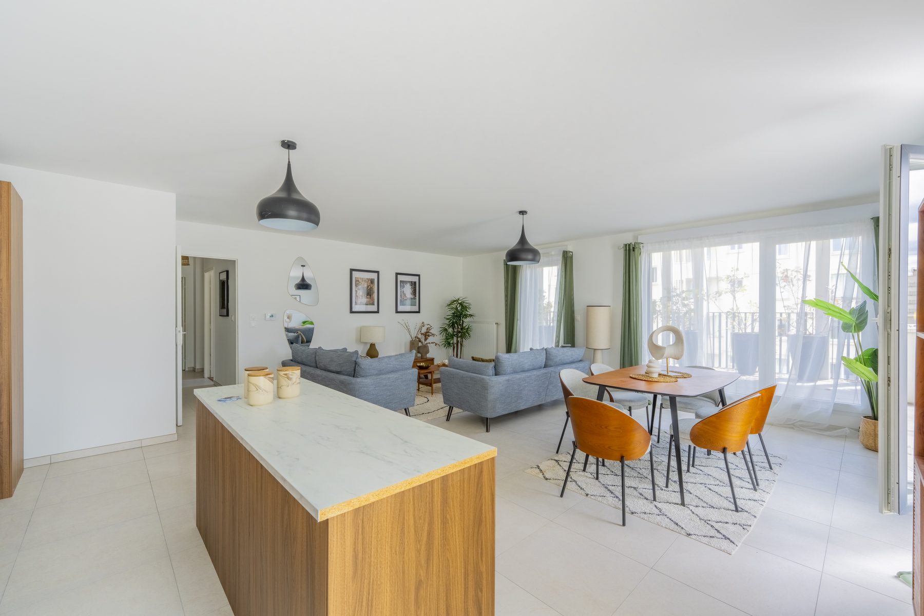 Cuisine et séjour — Diagonale — Francheville, T5, Tom Devreeze, photographe immobilier Lyon