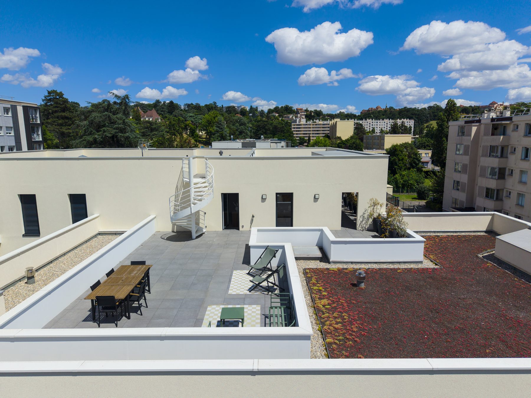 Toit-terrasse, drone — Diagonale — Francheville, T5, Tom Devreeze, photographe immobilier Lyon