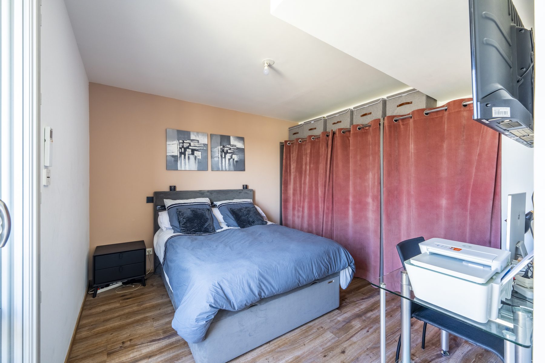 Chambre — Loyettes, Tom Devreeze, photographe immobilier Lyon