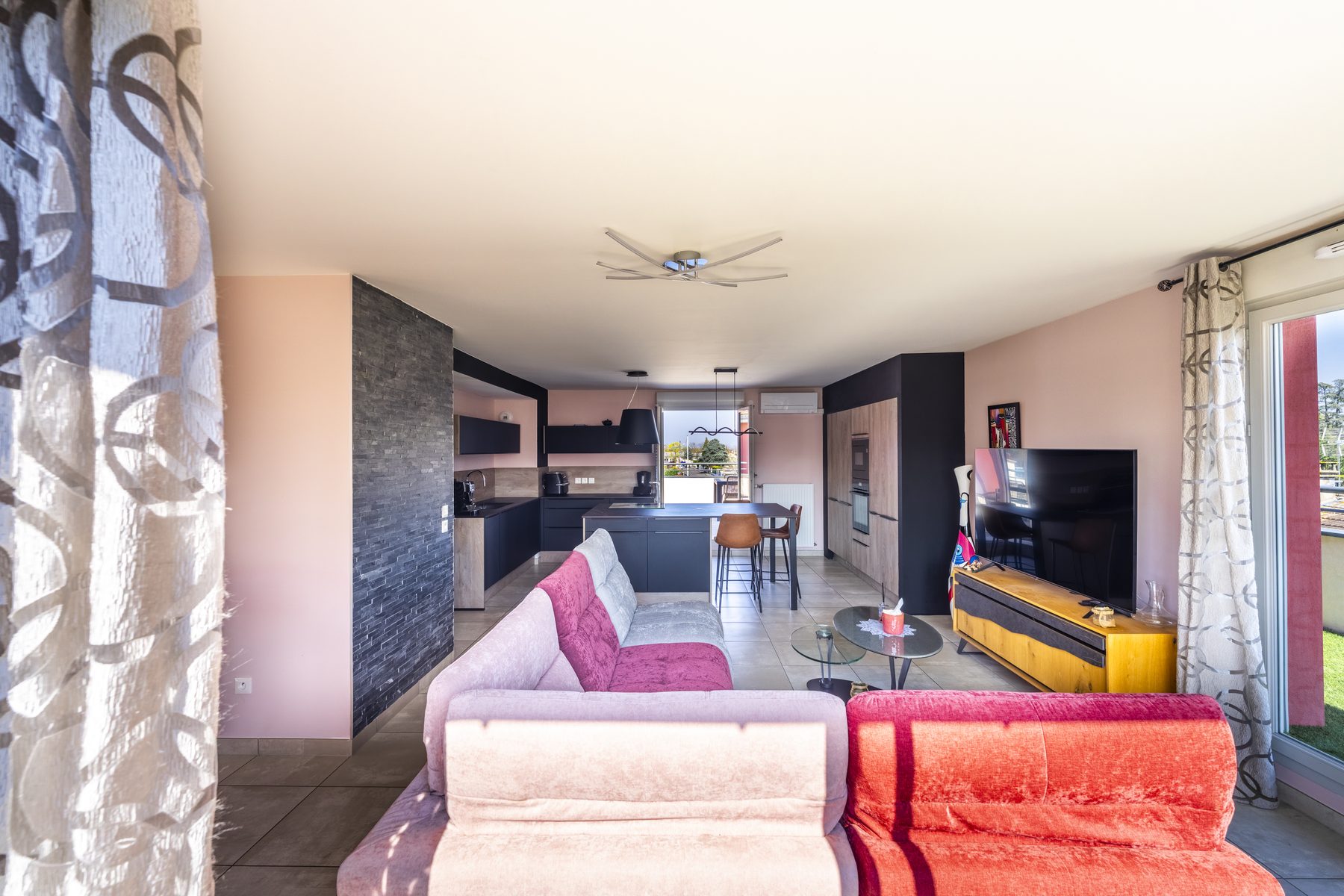 Séjour — Loyettes, Tom Devreeze, photographe immobilier Lyon